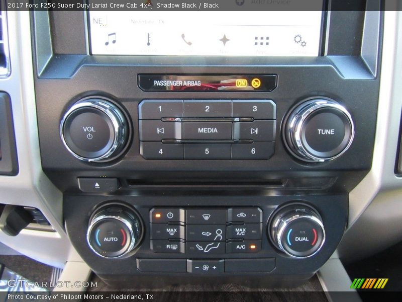 Controls of 2017 F250 Super Duty Lariat Crew Cab 4x4