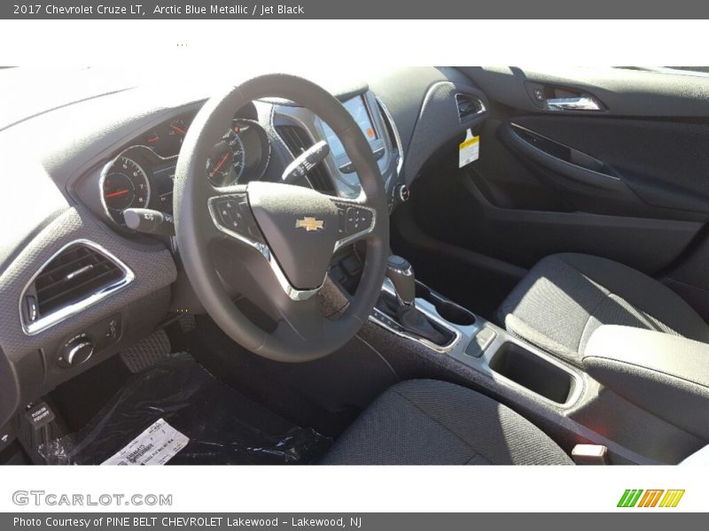 Arctic Blue Metallic / Jet Black 2017 Chevrolet Cruze LT