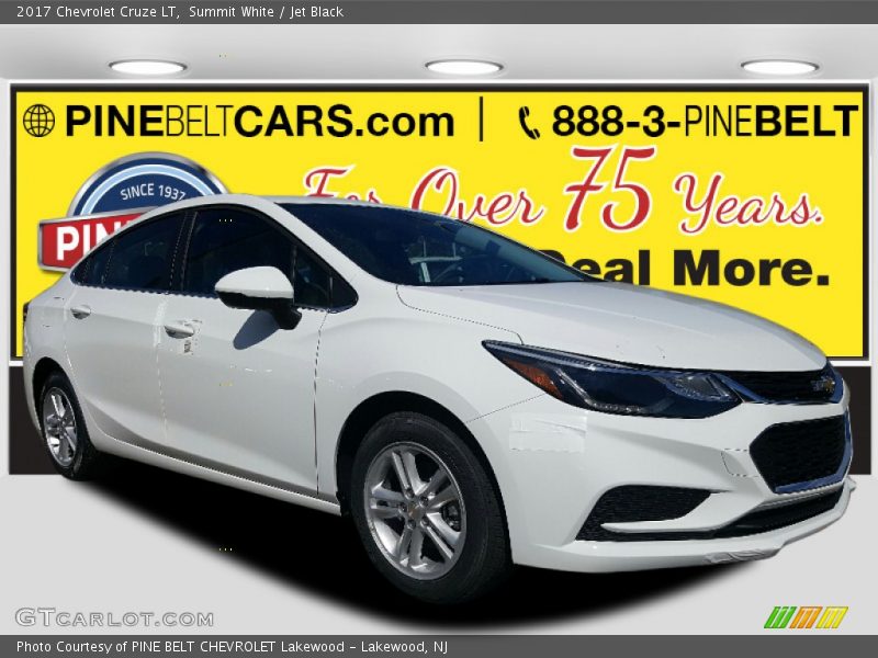 Summit White / Jet Black 2017 Chevrolet Cruze LT