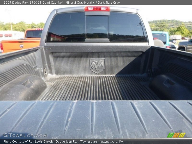Mineral Gray Metallic / Dark Slate Gray 2005 Dodge Ram 2500 ST Quad Cab 4x4