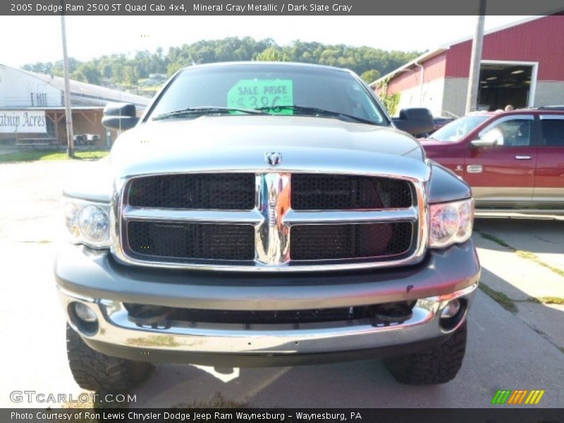 Mineral Gray Metallic / Dark Slate Gray 2005 Dodge Ram 2500 ST Quad Cab 4x4