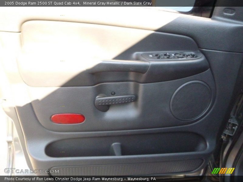 Mineral Gray Metallic / Dark Slate Gray 2005 Dodge Ram 2500 ST Quad Cab 4x4