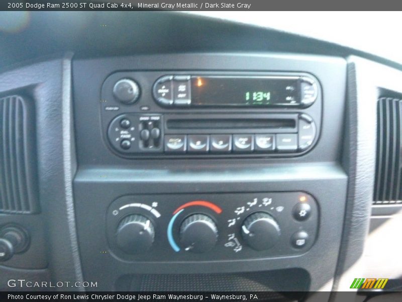 Mineral Gray Metallic / Dark Slate Gray 2005 Dodge Ram 2500 ST Quad Cab 4x4