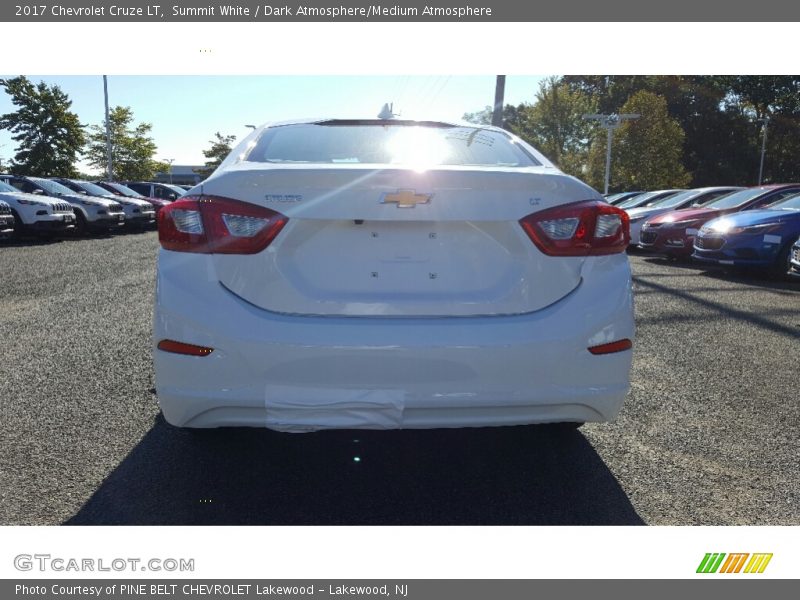 Summit White / Dark Atmosphere/Medium Atmosphere 2017 Chevrolet Cruze LT