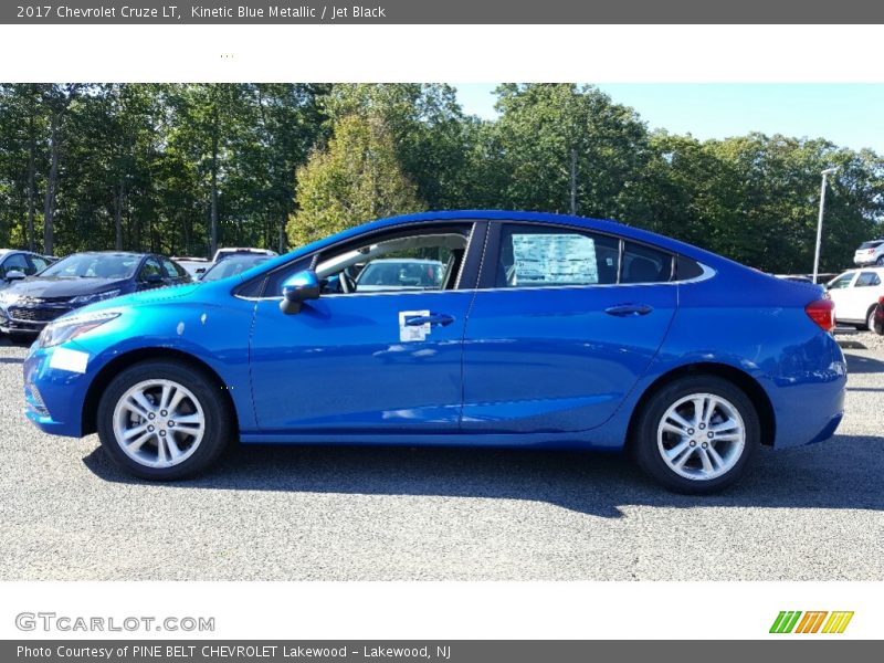 Kinetic Blue Metallic / Jet Black 2017 Chevrolet Cruze LT