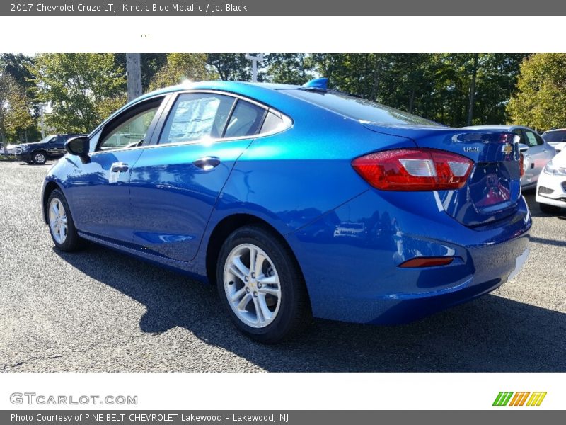Kinetic Blue Metallic / Jet Black 2017 Chevrolet Cruze LT