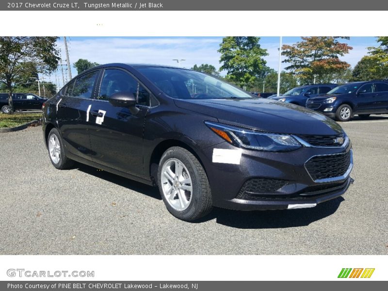 Tungsten Metallic / Jet Black 2017 Chevrolet Cruze LT
