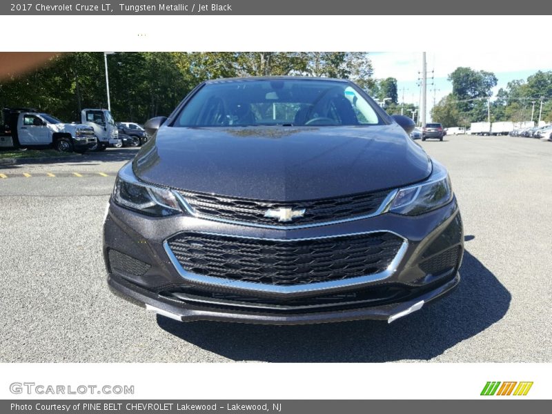 Tungsten Metallic / Jet Black 2017 Chevrolet Cruze LT