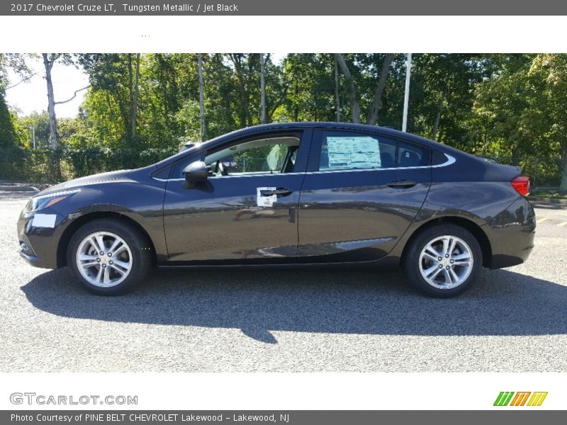 Tungsten Metallic / Jet Black 2017 Chevrolet Cruze LT