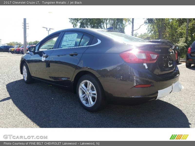 Tungsten Metallic / Jet Black 2017 Chevrolet Cruze LT
