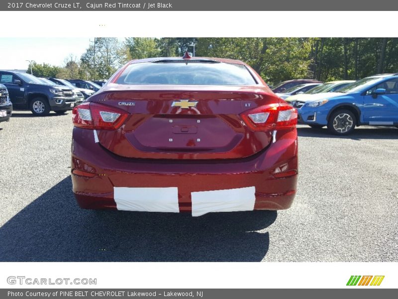 Cajun Red Tintcoat / Jet Black 2017 Chevrolet Cruze LT