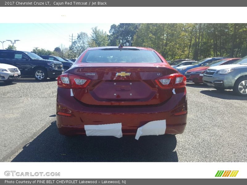 Cajun Red Tintcoat / Jet Black 2017 Chevrolet Cruze LT