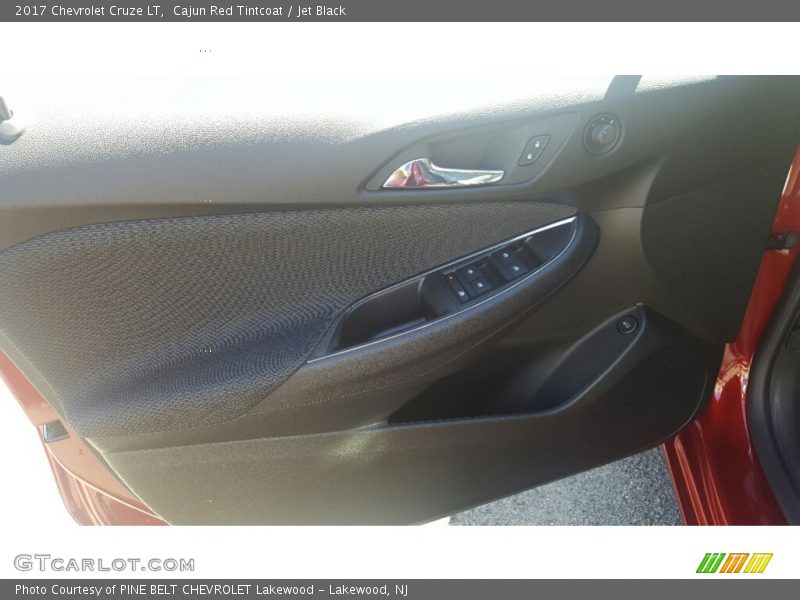 Cajun Red Tintcoat / Jet Black 2017 Chevrolet Cruze LT