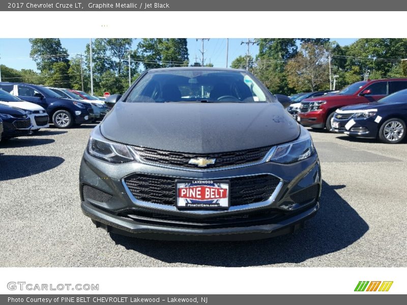 Graphite Metallic / Jet Black 2017 Chevrolet Cruze LT
