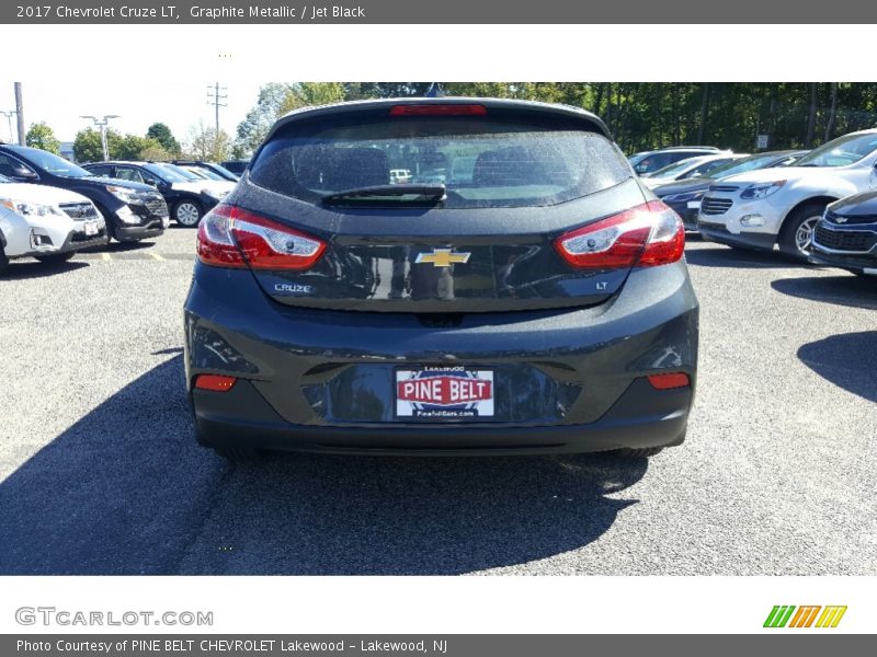 Graphite Metallic / Jet Black 2017 Chevrolet Cruze LT