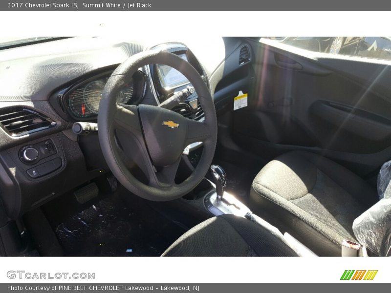 Summit White / Jet Black 2017 Chevrolet Spark LS
