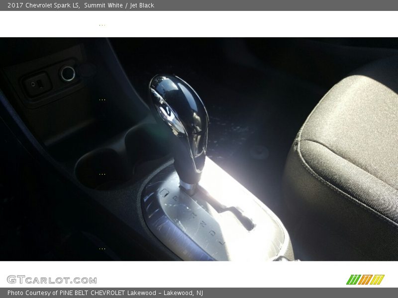 Summit White / Jet Black 2017 Chevrolet Spark LS