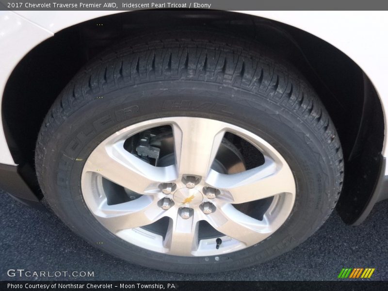 Iridescent Pearl Tricoat / Ebony 2017 Chevrolet Traverse Premier AWD