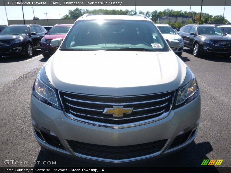 Champagne Silver Metallic / Ebony 2017 Chevrolet Traverse LT AWD