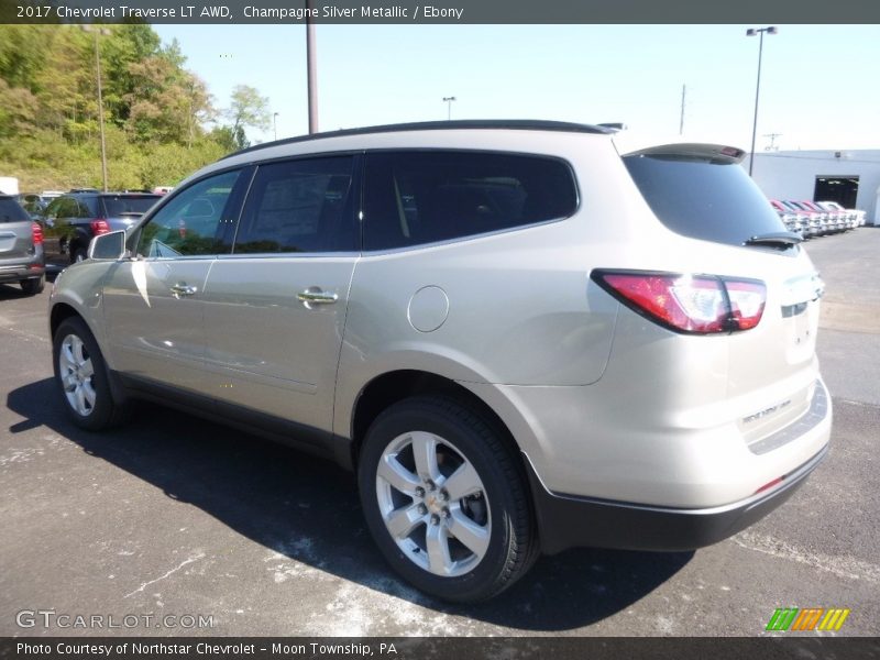 Champagne Silver Metallic / Ebony 2017 Chevrolet Traverse LT AWD
