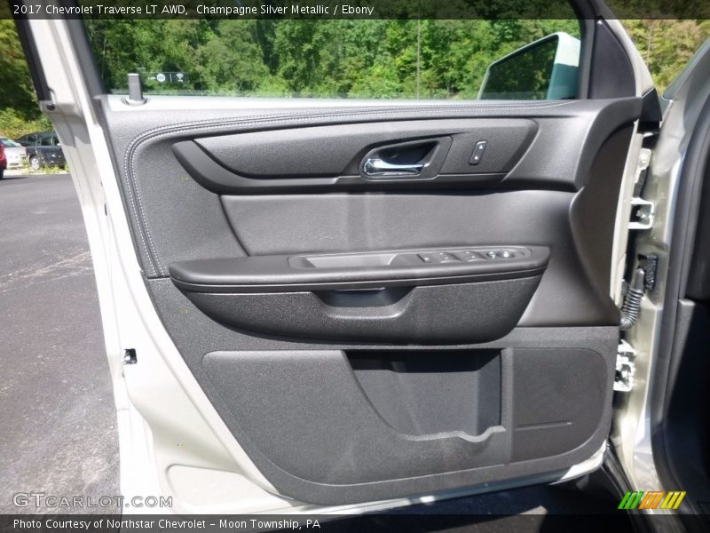Champagne Silver Metallic / Ebony 2017 Chevrolet Traverse LT AWD