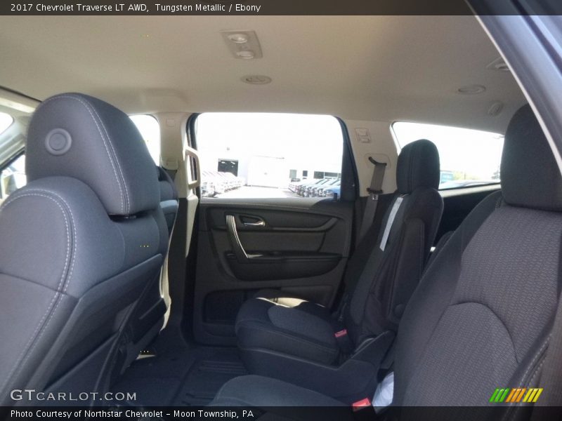 Tungsten Metallic / Ebony 2017 Chevrolet Traverse LT AWD
