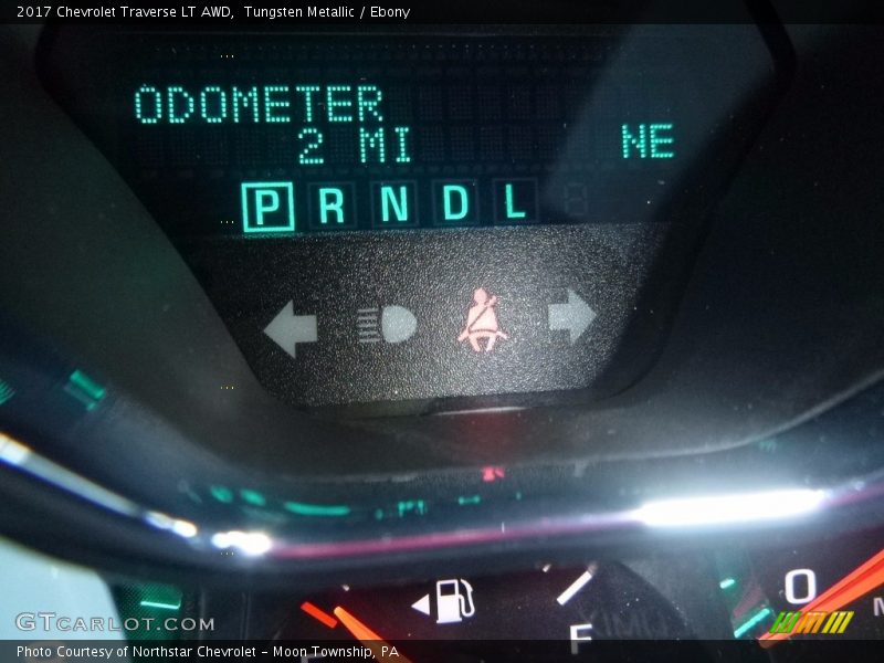 Tungsten Metallic / Ebony 2017 Chevrolet Traverse LT AWD
