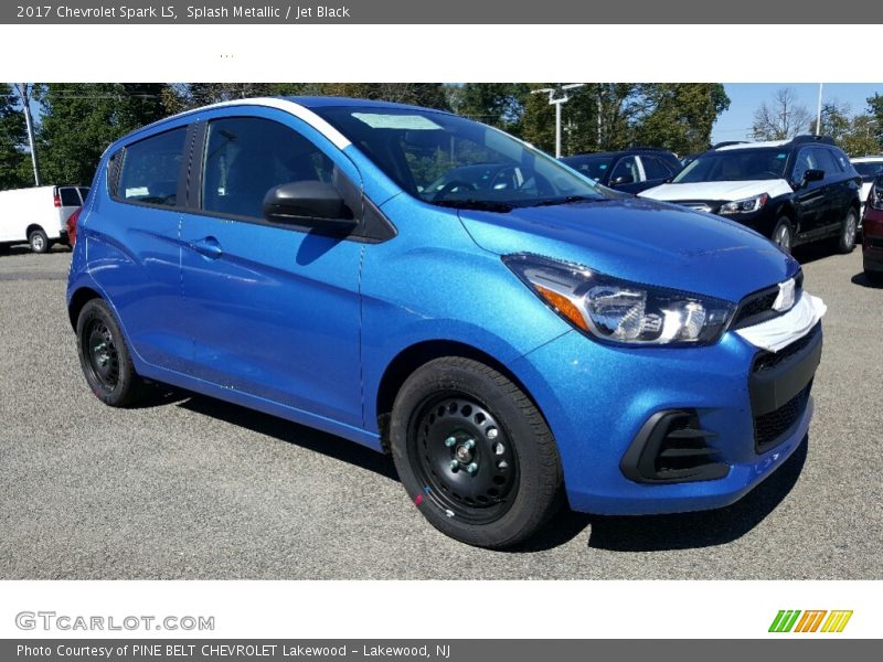 Front 3/4 View of 2017 Spark LS