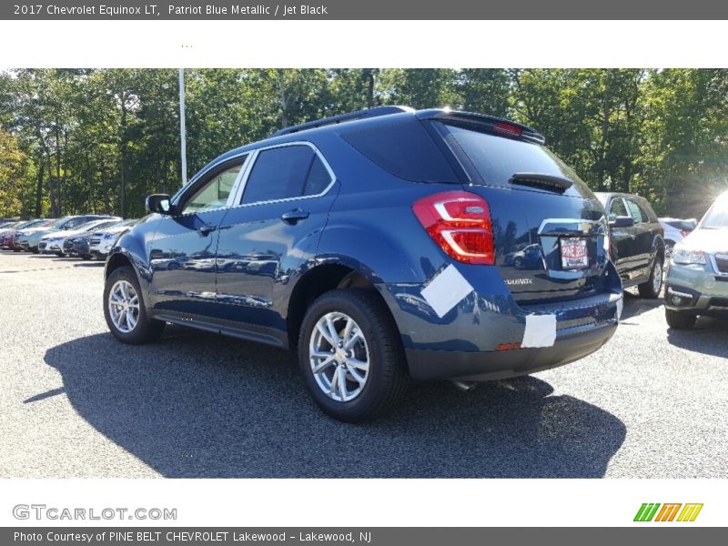 Patriot Blue Metallic / Jet Black 2017 Chevrolet Equinox LT
