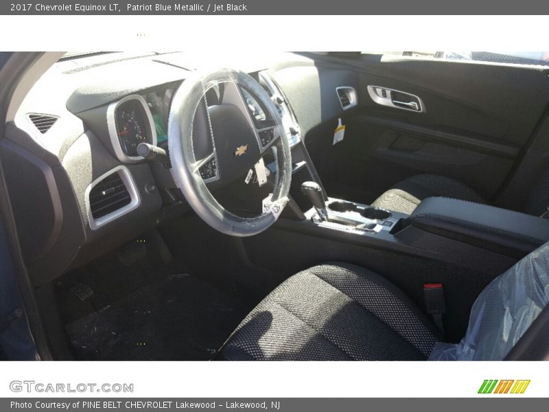 Patriot Blue Metallic / Jet Black 2017 Chevrolet Equinox LT