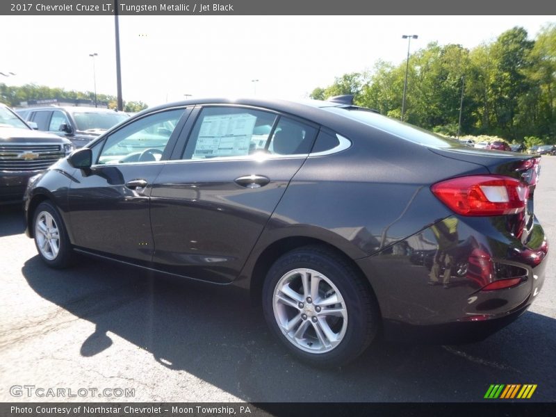 Tungsten Metallic / Jet Black 2017 Chevrolet Cruze LT