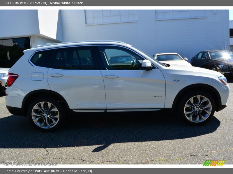 Alpine White / Black 2016 BMW X3 xDrive28i