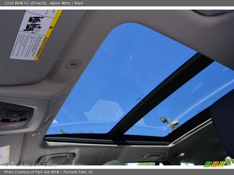 Alpine White / Black 2016 BMW X3 xDrive28i