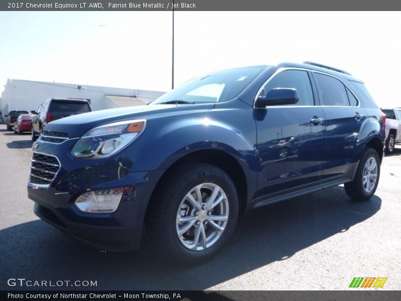 Patriot Blue Metallic / Jet Black 2017 Chevrolet Equinox LT AWD