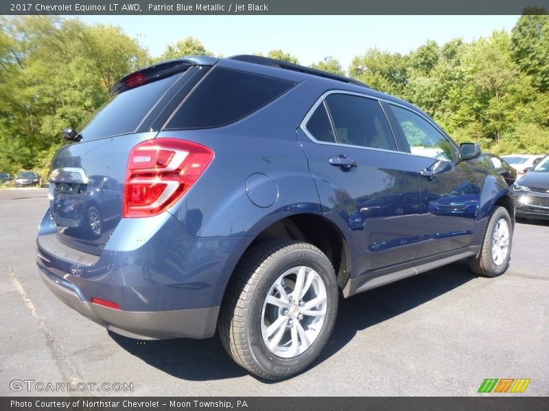 Patriot Blue Metallic / Jet Black 2017 Chevrolet Equinox LT AWD