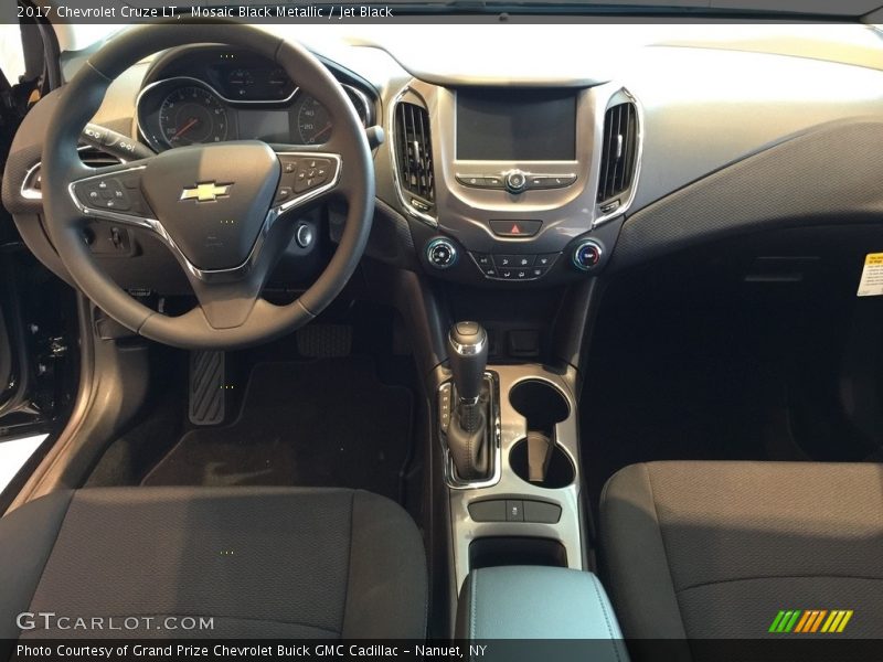 Mosaic Black Metallic / Jet Black 2017 Chevrolet Cruze LT