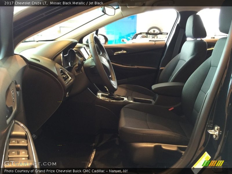 Mosaic Black Metallic / Jet Black 2017 Chevrolet Cruze LT