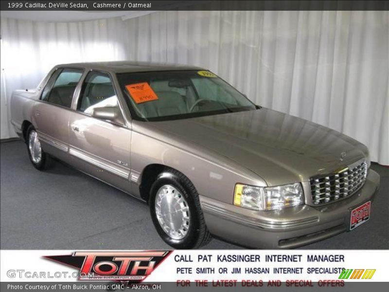 Cashmere / Oatmeal 1999 Cadillac DeVille Sedan