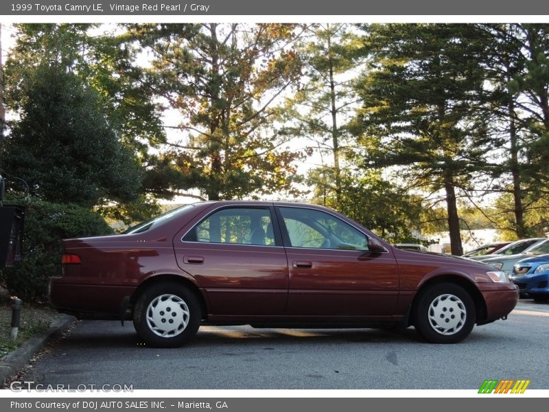Vintage Red Pearl / Gray 1999 Toyota Camry LE