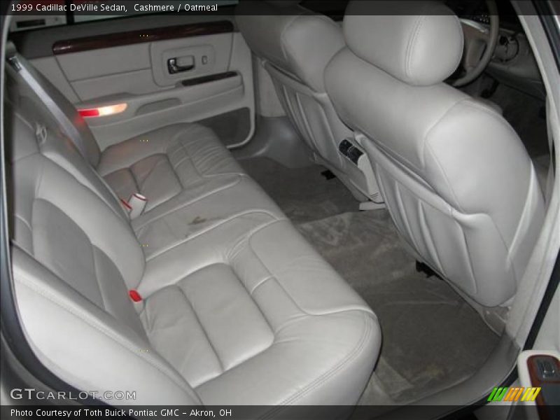 Cashmere / Oatmeal 1999 Cadillac DeVille Sedan