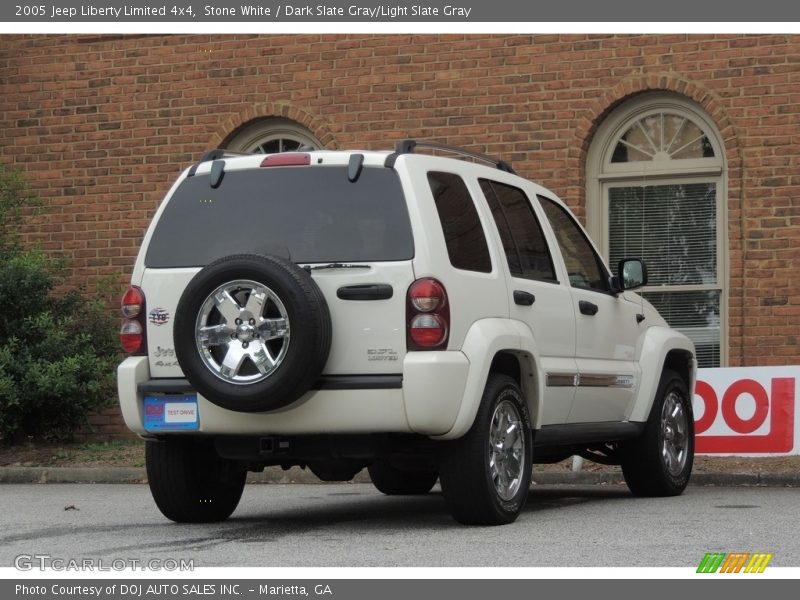 Stone White / Dark Slate Gray/Light Slate Gray 2005 Jeep Liberty Limited 4x4