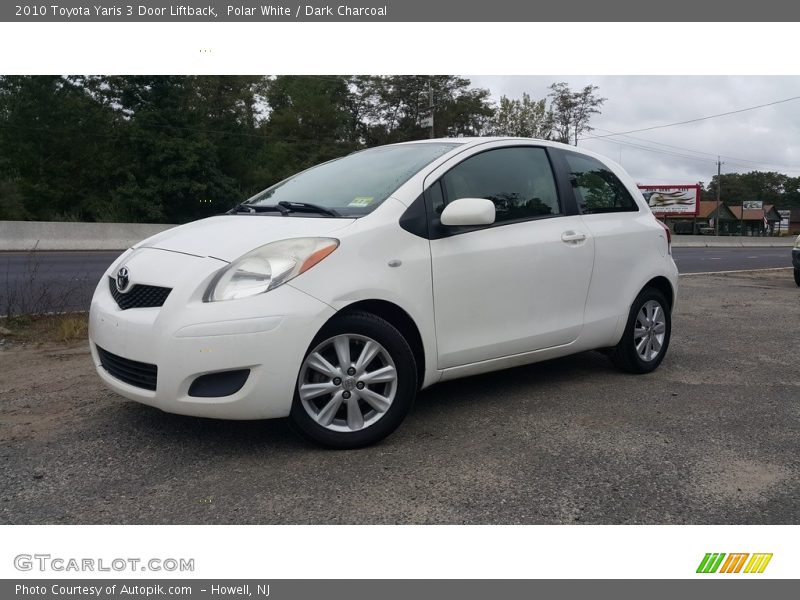 Front 3/4 View of 2010 Yaris 3 Door Liftback