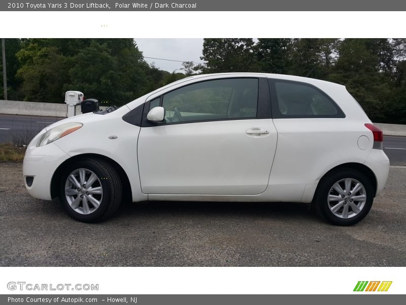 Polar White / Dark Charcoal 2010 Toyota Yaris 3 Door Liftback