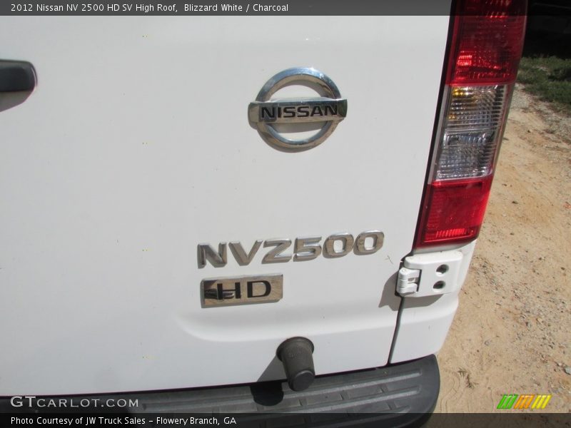 Blizzard White / Charcoal 2012 Nissan NV 2500 HD SV High Roof