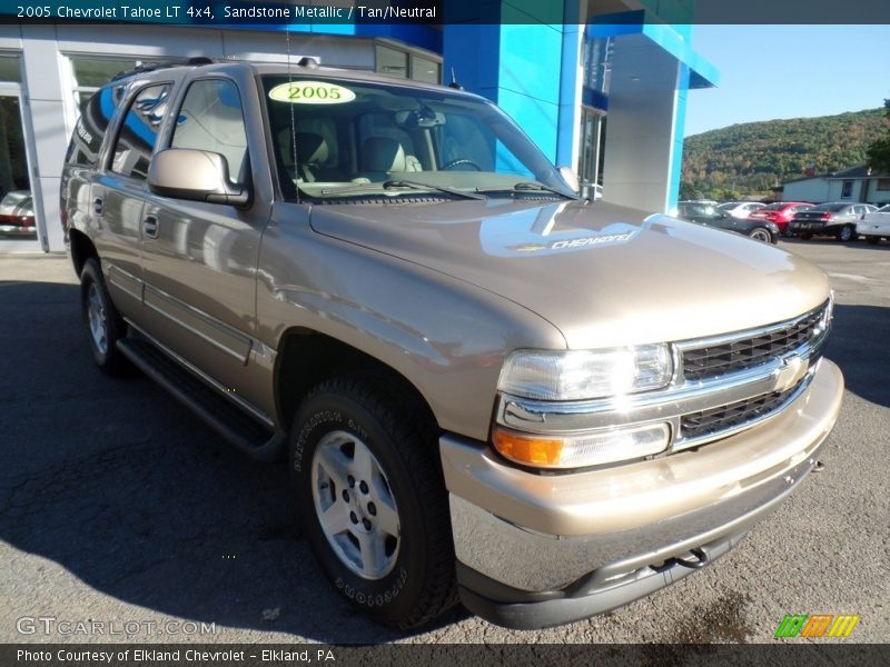 Front 3/4 View of 2005 Tahoe LT 4x4