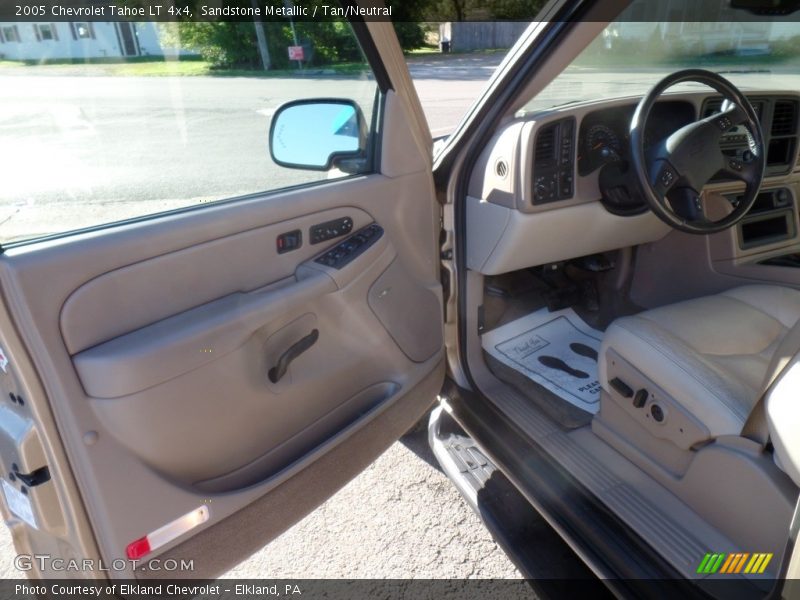 Sandstone Metallic / Tan/Neutral 2005 Chevrolet Tahoe LT 4x4