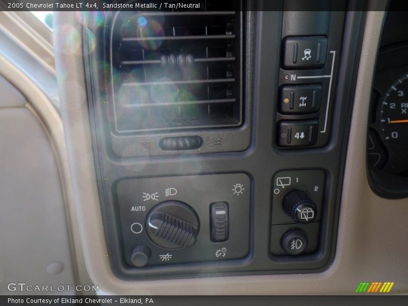 Sandstone Metallic / Tan/Neutral 2005 Chevrolet Tahoe LT 4x4