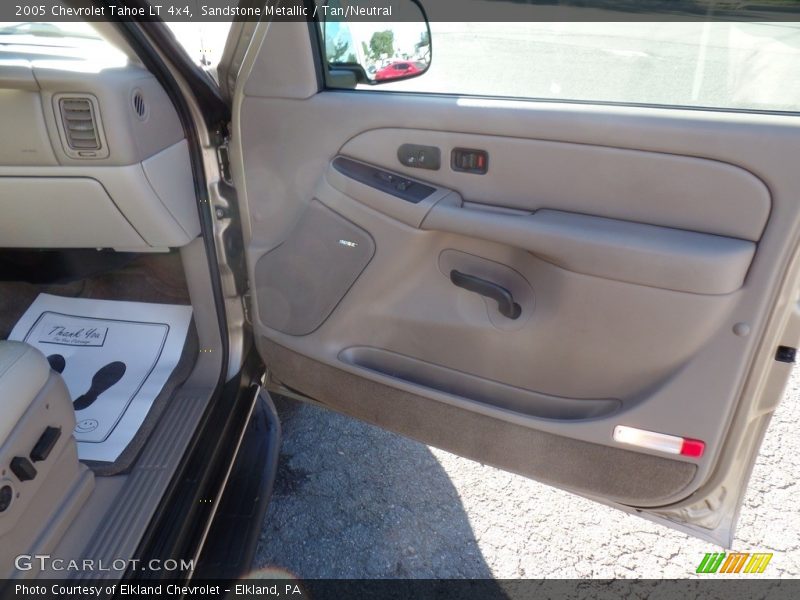 Sandstone Metallic / Tan/Neutral 2005 Chevrolet Tahoe LT 4x4
