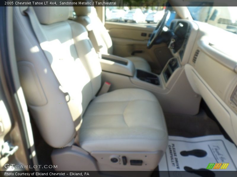 Sandstone Metallic / Tan/Neutral 2005 Chevrolet Tahoe LT 4x4