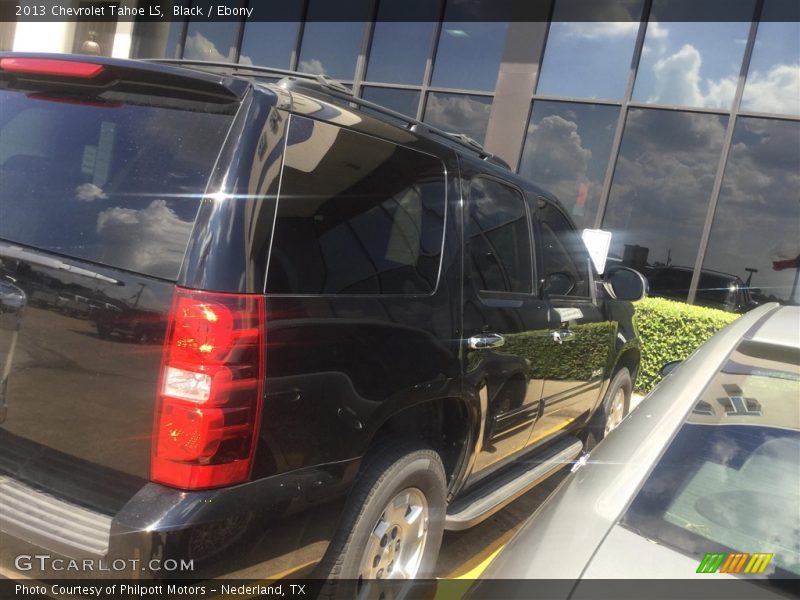 Black / Ebony 2013 Chevrolet Tahoe LS